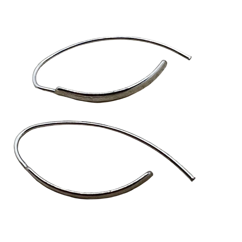 🍭6/$30 Silver tone stylish trendy minimalist earrings